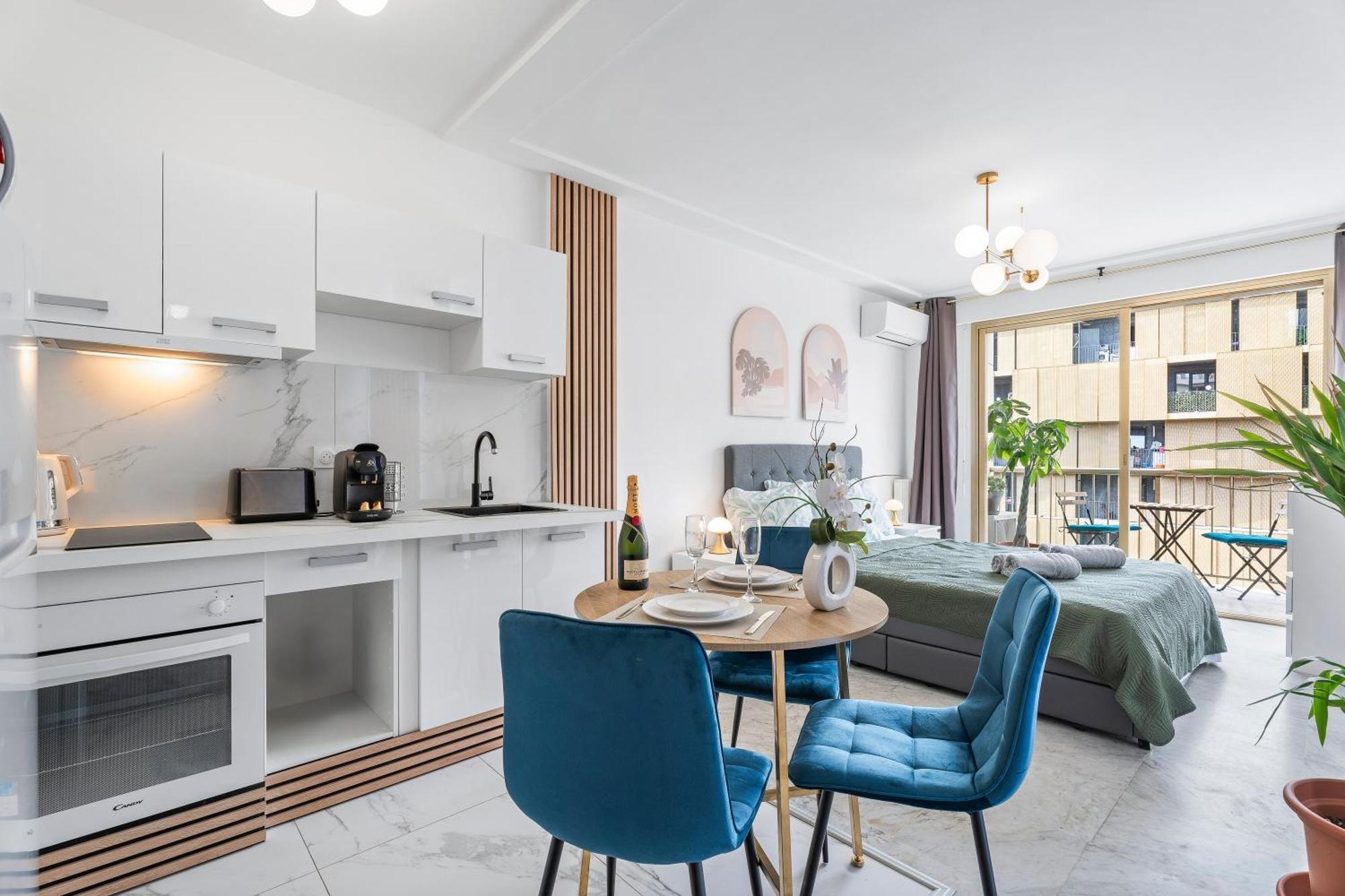 Elegant Studio Avec Terrasse Proche Mer Tramway Nice Dış mekan fotoğraf