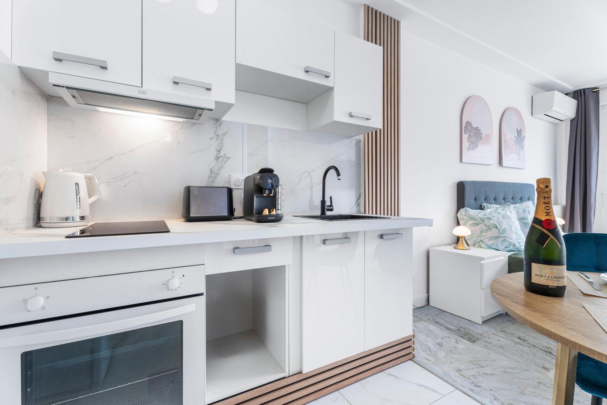 Elegant Studio Avec Terrasse Proche Mer Tramway Nice Dış mekan fotoğraf